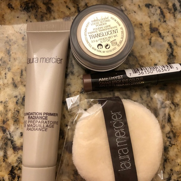 New UNUSED Laura Mercier Travel Set - Picture 3 of 3